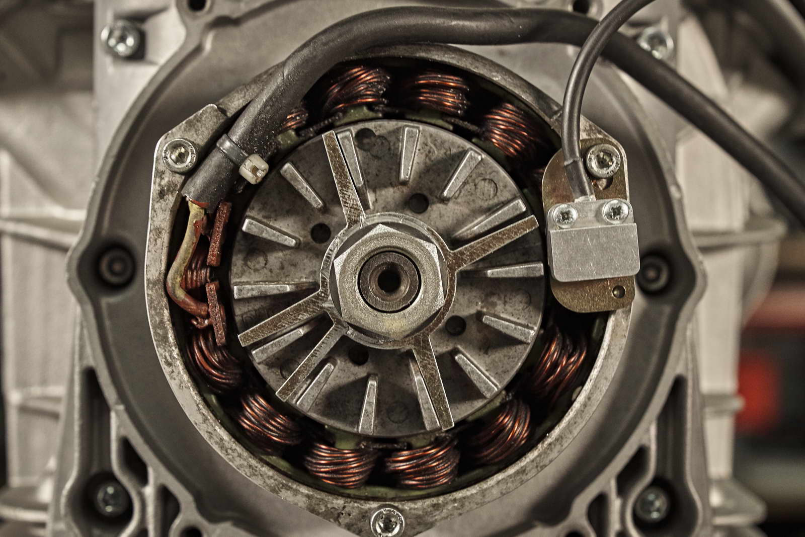 Guzzi Motor Zusammenbau René Nesselhauf